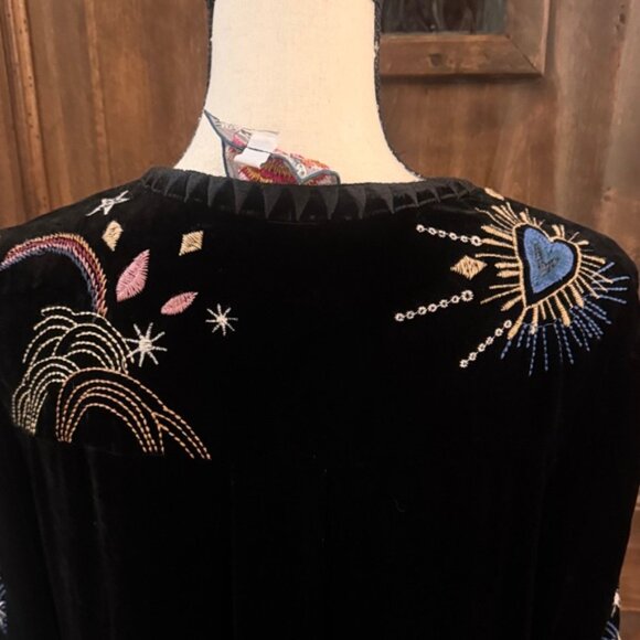 Johnny Was Embroidered Black Velvet Women's Top - Picture 6 of 8